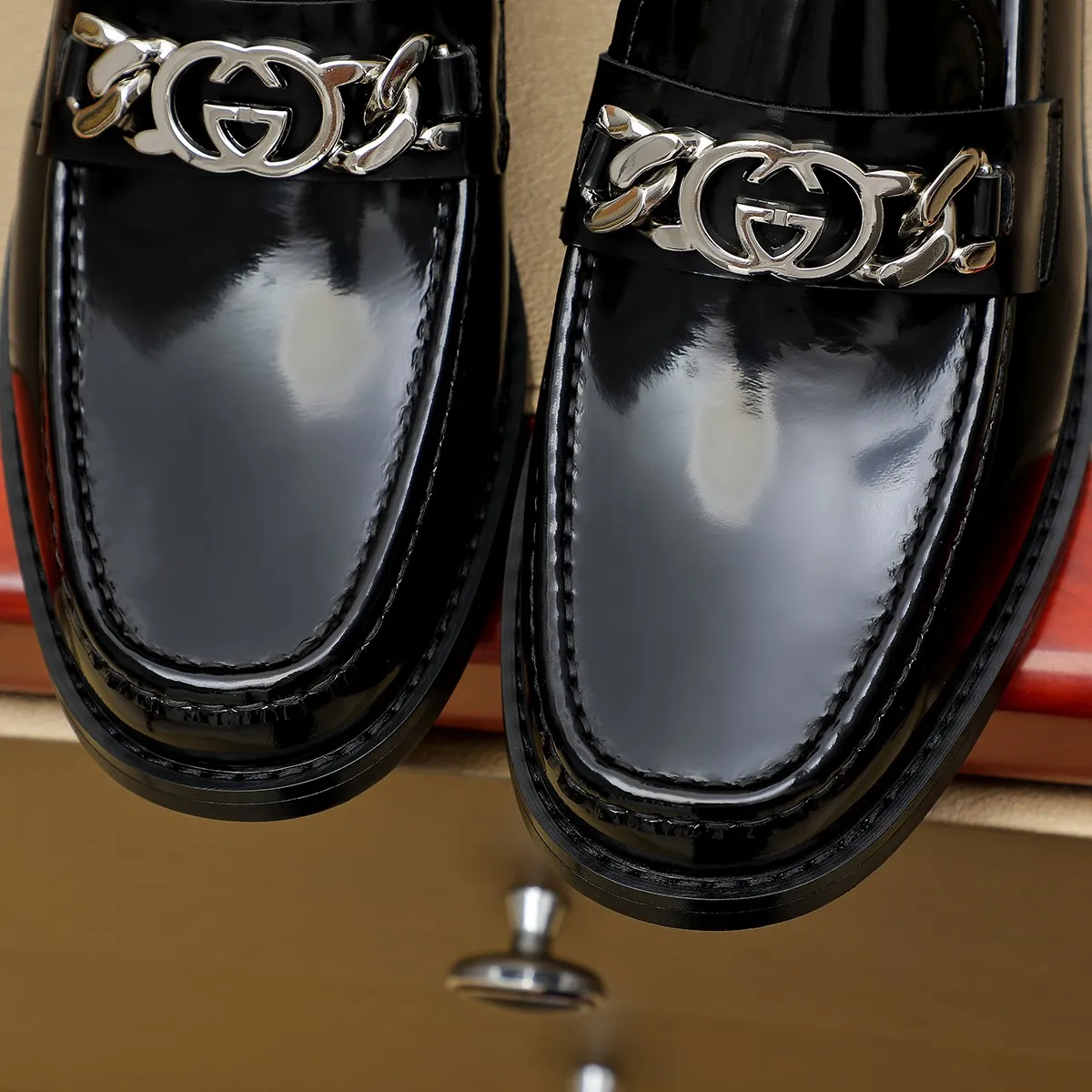 Men's men's shoes💰460💰💰Gucci official website men's business formal leather shoes updated💥Hong Kong counters synchronize new styles💥completely one-to-one replica shipment👍zero gap in counter quality 0⃣️made of imported cowhide on the outside+water-dyed🐂leather lining, color optional! Matching code 38-45
